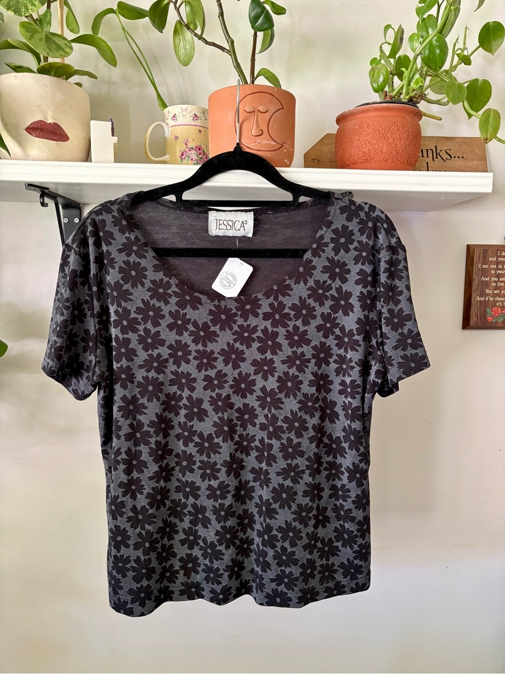 Jessica Black Floral-Print Short Sleeve V-Neck Top